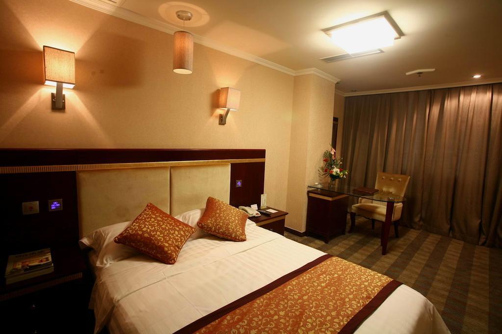 Lutianhua Hotel Chengdu Quarto foto