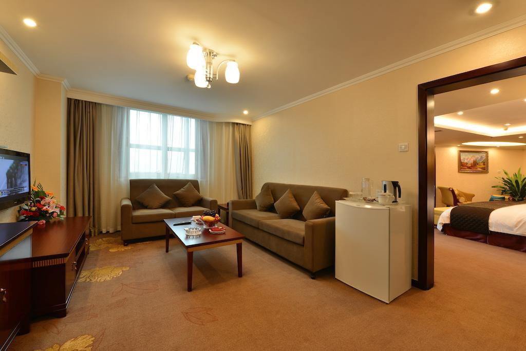 Lutianhua Hotel Chengdu Quarto foto