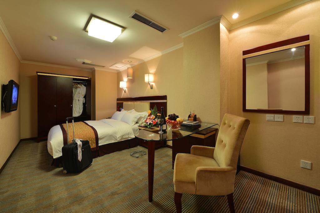 Lutianhua Hotel Chengdu Quarto foto